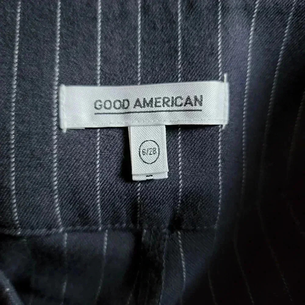 GOOD AMERICAN DRESS PANTS - Picture 4 of 4